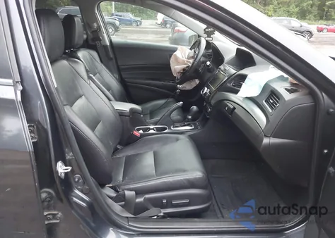 2016 Acura Ilx Premium Package/Technology Plus Package z USA, uszkodzony, nr VIN 19UDE2F71GA012117